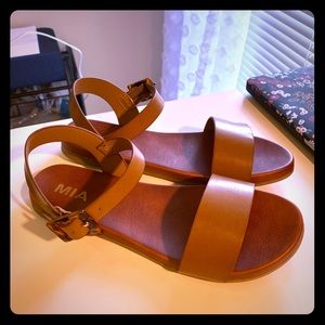NWOT LIght Brown MIA Sandals